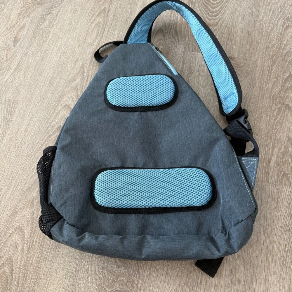 Y2K Franklin Pickleball Sling Bag Gray Blue Crossbody Paddle Backpack 52823C3